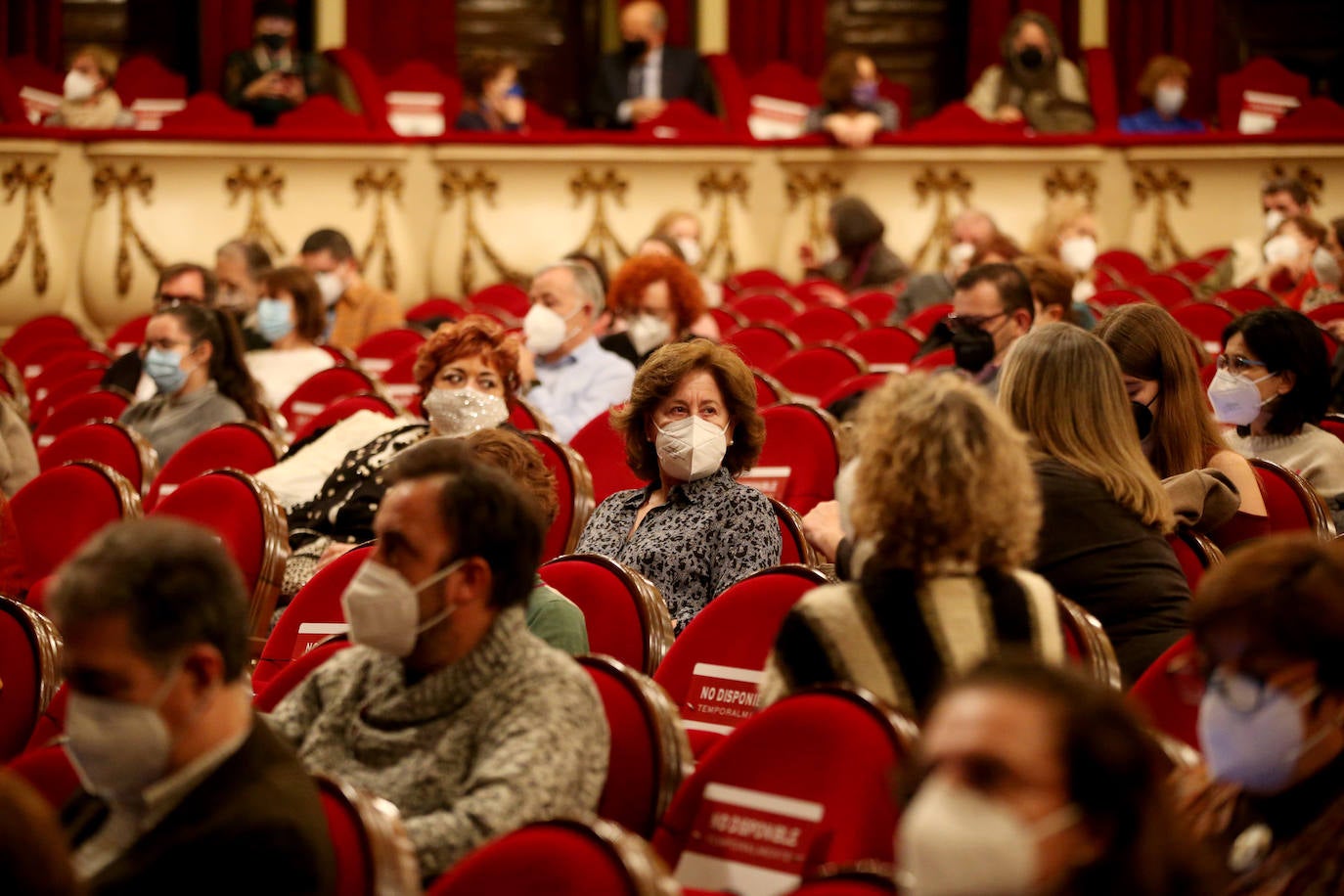 El teatro Campoamor de Oviedo fue el escenario del concierto «Mujeres en la música», dirigido por Isabel Rubio y en el que se estrenó la obra «Mensaje interestelar», de la compositora ovetense Raquel Rodríguez