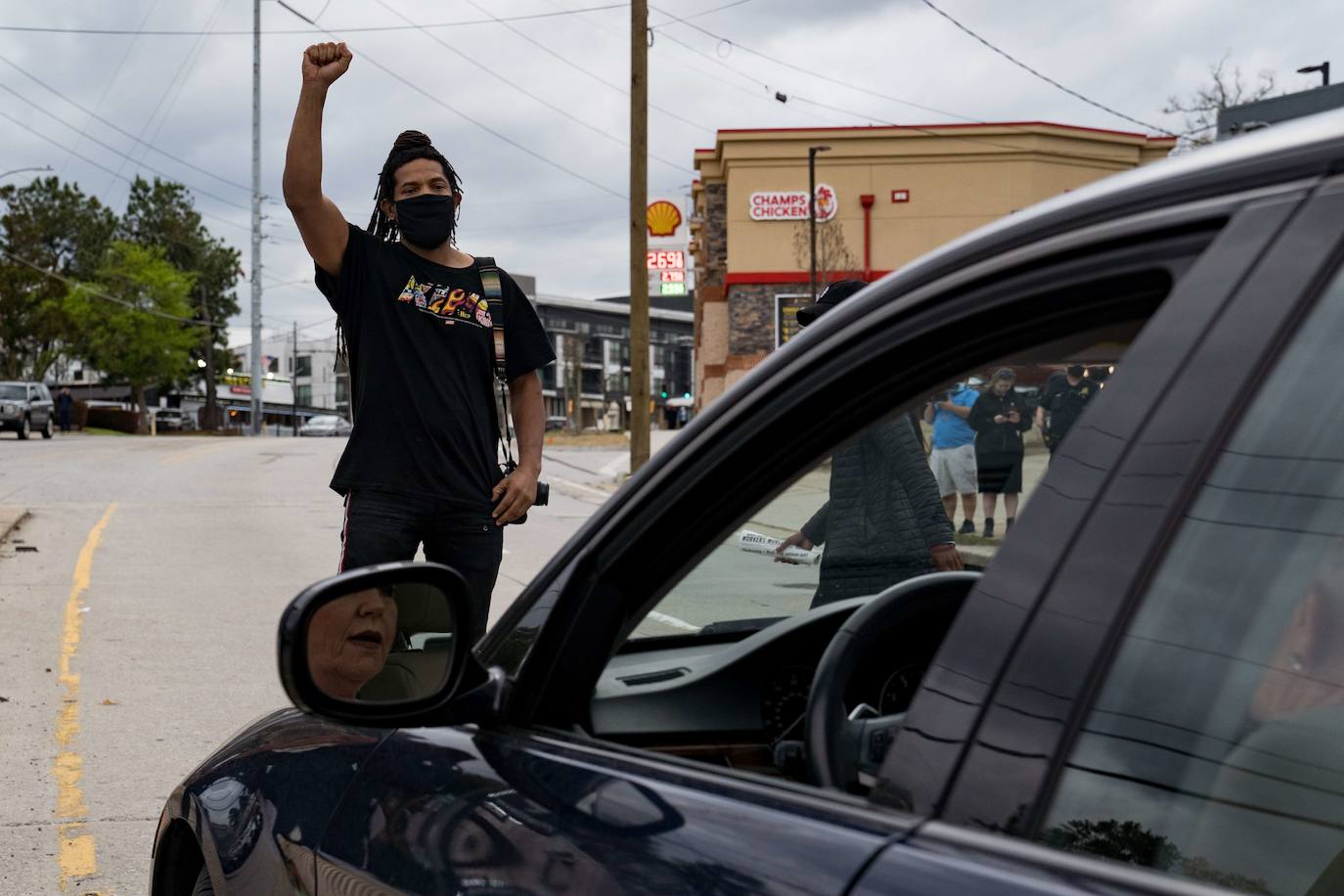 La muerte de ocho personas en el tiroteo contra tres salones de masajes asiáticos de Atlanta y Acworth ha despertado los temores de la comunidad asática, que denuncia el racismo oriental. El presidente de EE UU, Jon Biden, se reunirá hoy con líderes de la comunidad asiático-estadounidense para abordar el asunto.