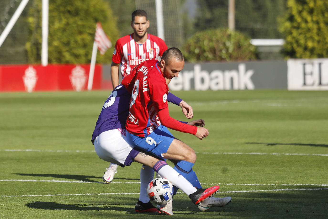 Fotos: Sporting B 0-2 Valladolid Promesas, en imágenes