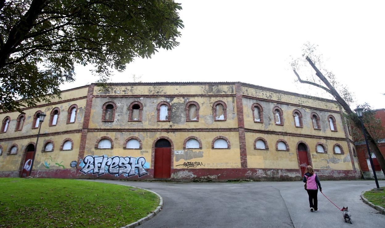 La plaza de toros de Buenavista lleva más de una década declarada en ruina. 