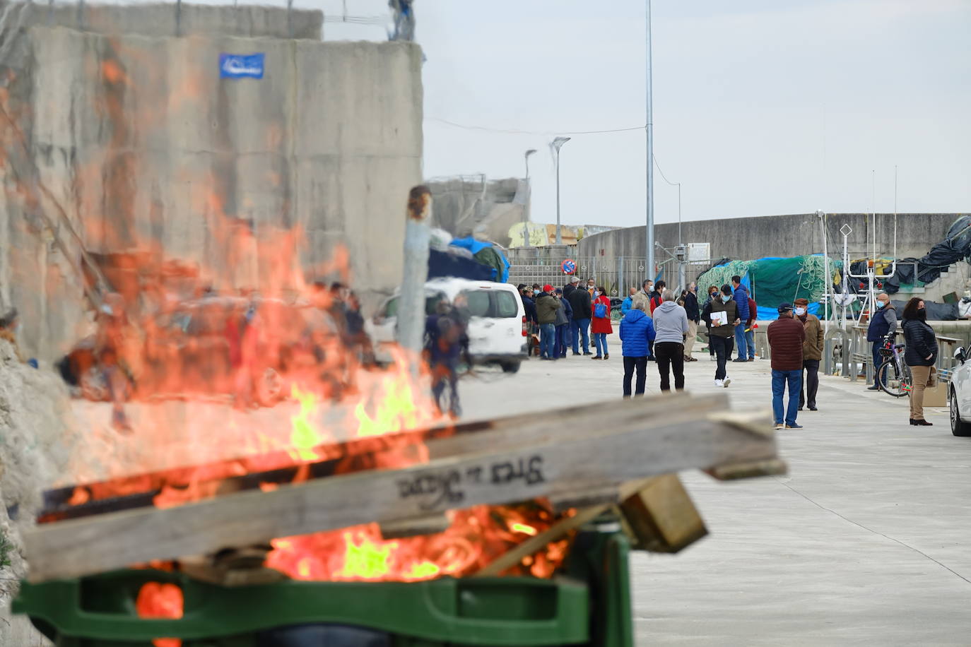 En protesta por el nuevo Reglamento de Control de la Pesca aprobado por el Parlamento Europeo