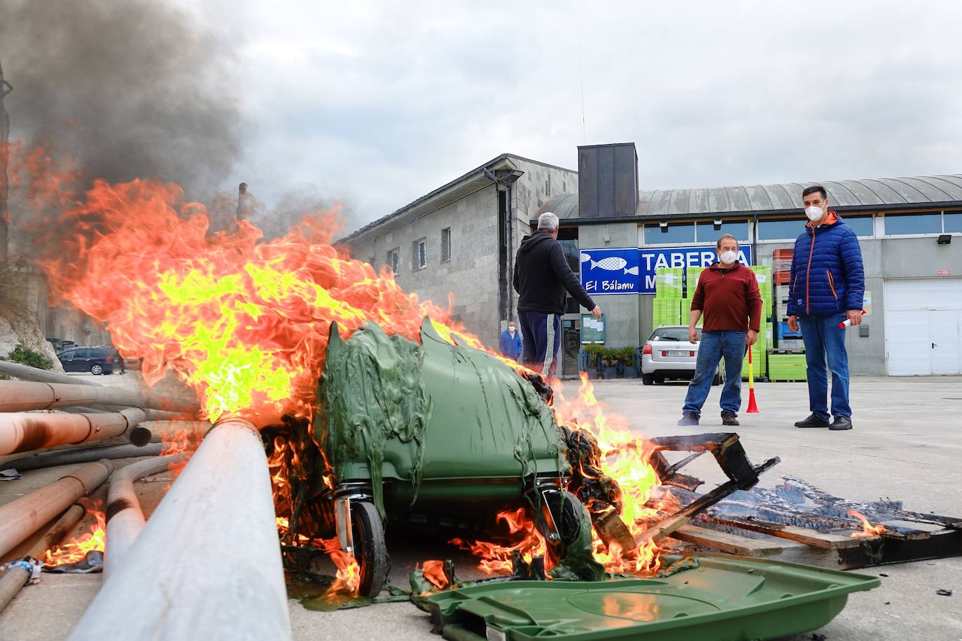 En protesta por el nuevo Reglamento de Control de la Pesca aprobado por el Parlamento Europeo