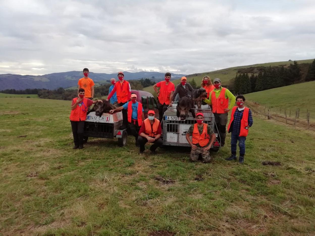 Miembros de la cuadrilla Penafonte de Grandas de Salime. 