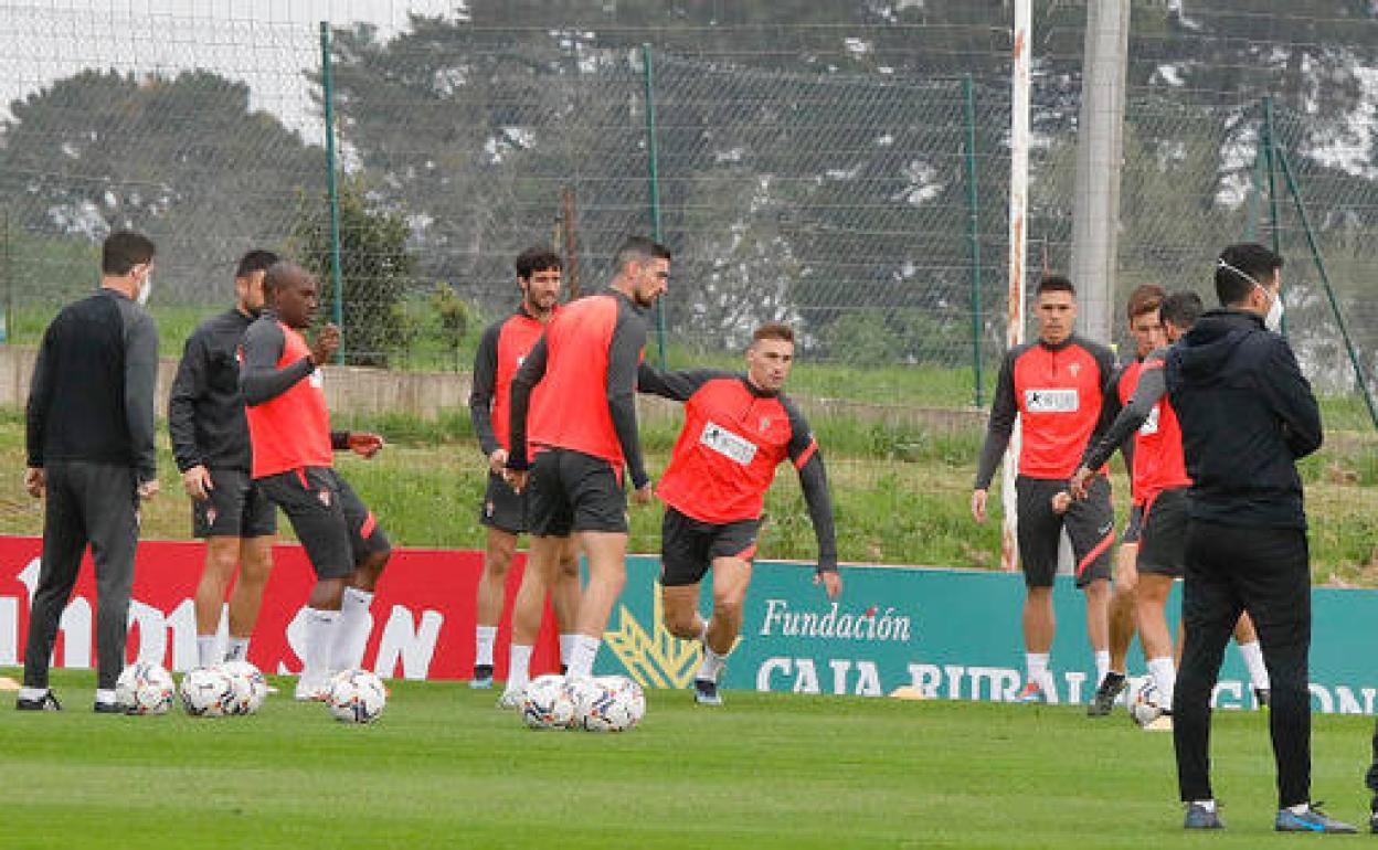 «El equipo se encuentra muy bien físicamente, pero emocionalmente también, estoy muy satisfecho de la unión de la plantilla»