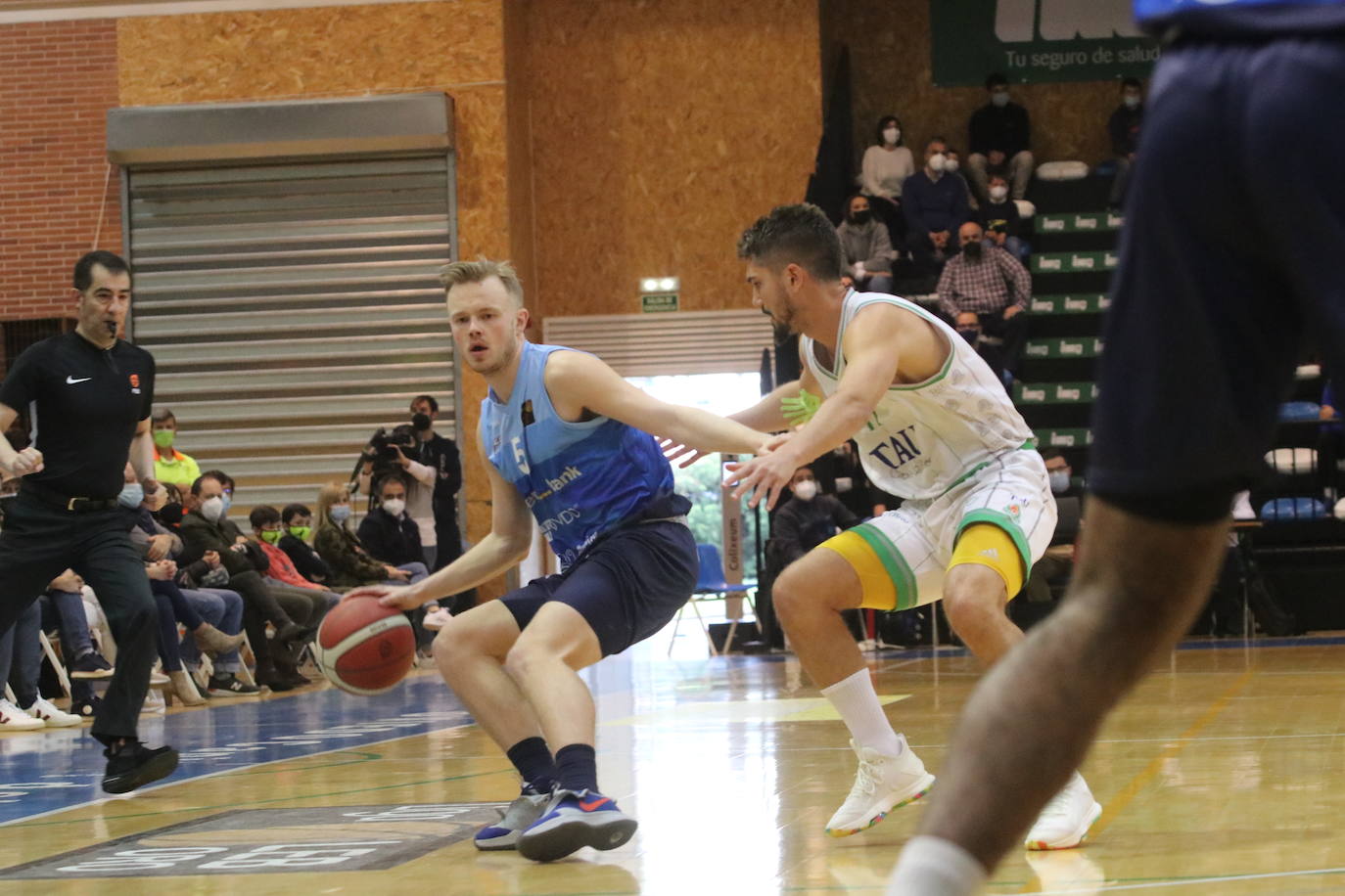 Fotos: Las imágenes del Liberbank Oviedo Baloncesto 91-77 TAU Castelló