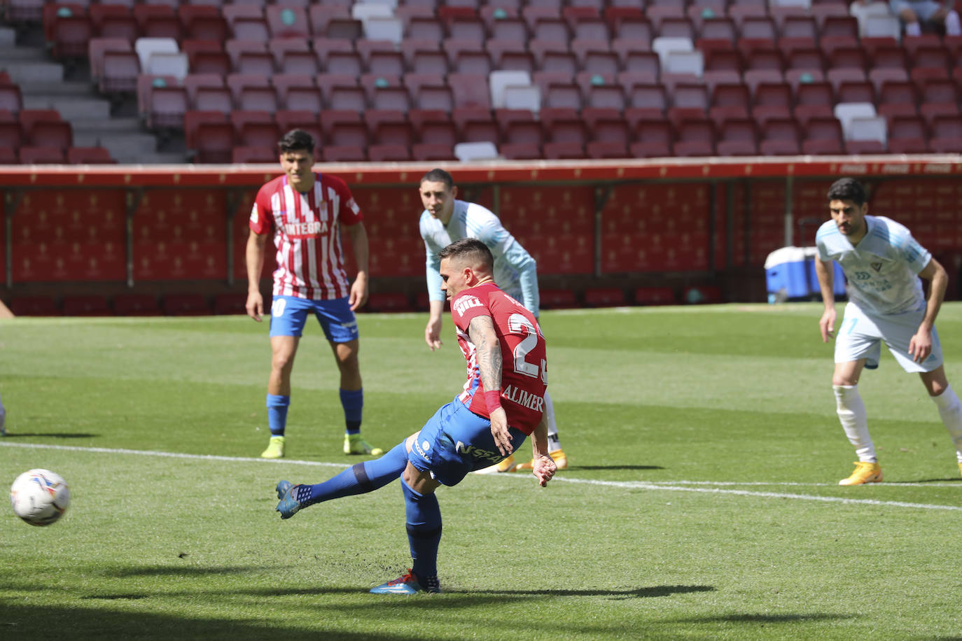 Fotos: Las mejores jugadas del Sporting 1-2 Mirandés