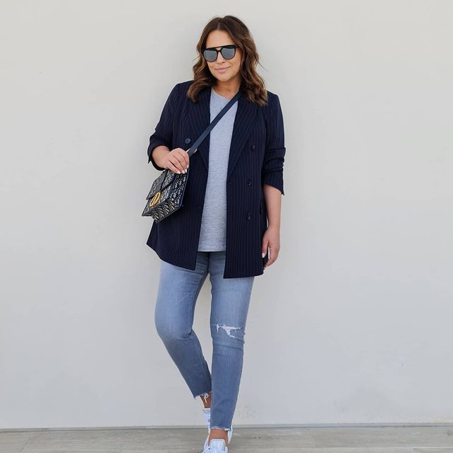 La actriz asturiana está a punto de dar a luz. El mes de abril nacerá su segundo hijo y la artista afronta los últimos días antes de ser mamá de dos con la misma naturalidad con la que ha llevado un embarazo en el que ha cogido 25 kilos. Estas son algunas de las imágenes de la canguesa con una barriga que tiene casi las horas contadas