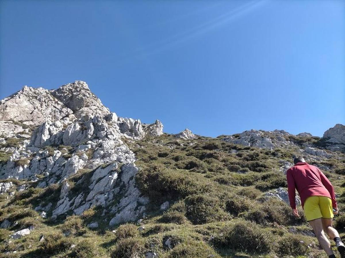 Fotos: Ruta al Pico Peñamayor desde Les Praeres