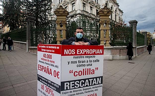 Titi, ante la Junta. 