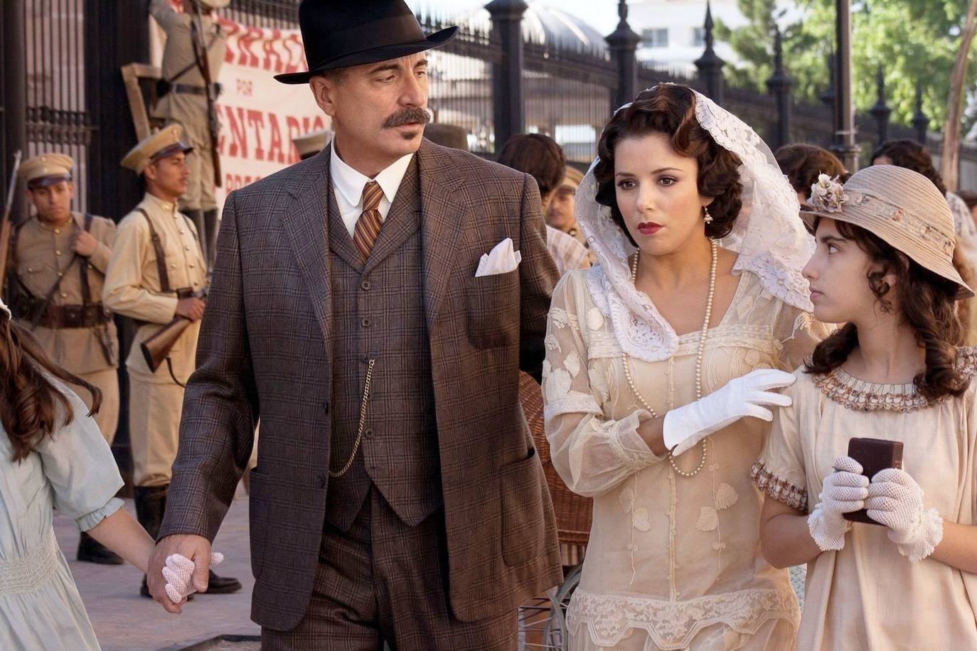 Andy García, Andrés Arturo García Menéndez, cumple 65 años muy lejos del propósito de jubilarse. A su prolífica carrera se sumará proximamente su papel protagonista en un nuevo 'remake' de la película 'El Padre de la Novia', film que llegará tras 'Redemption Day', estrenado este mismo año. El cubano que emigró de la isla a los cinco años se ha convertido en referencia latina de Hollywood. 