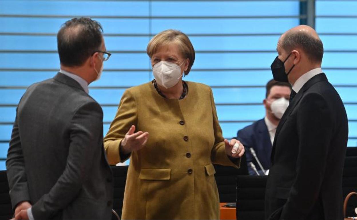 Angela Merkel con algunos de sus ministros 