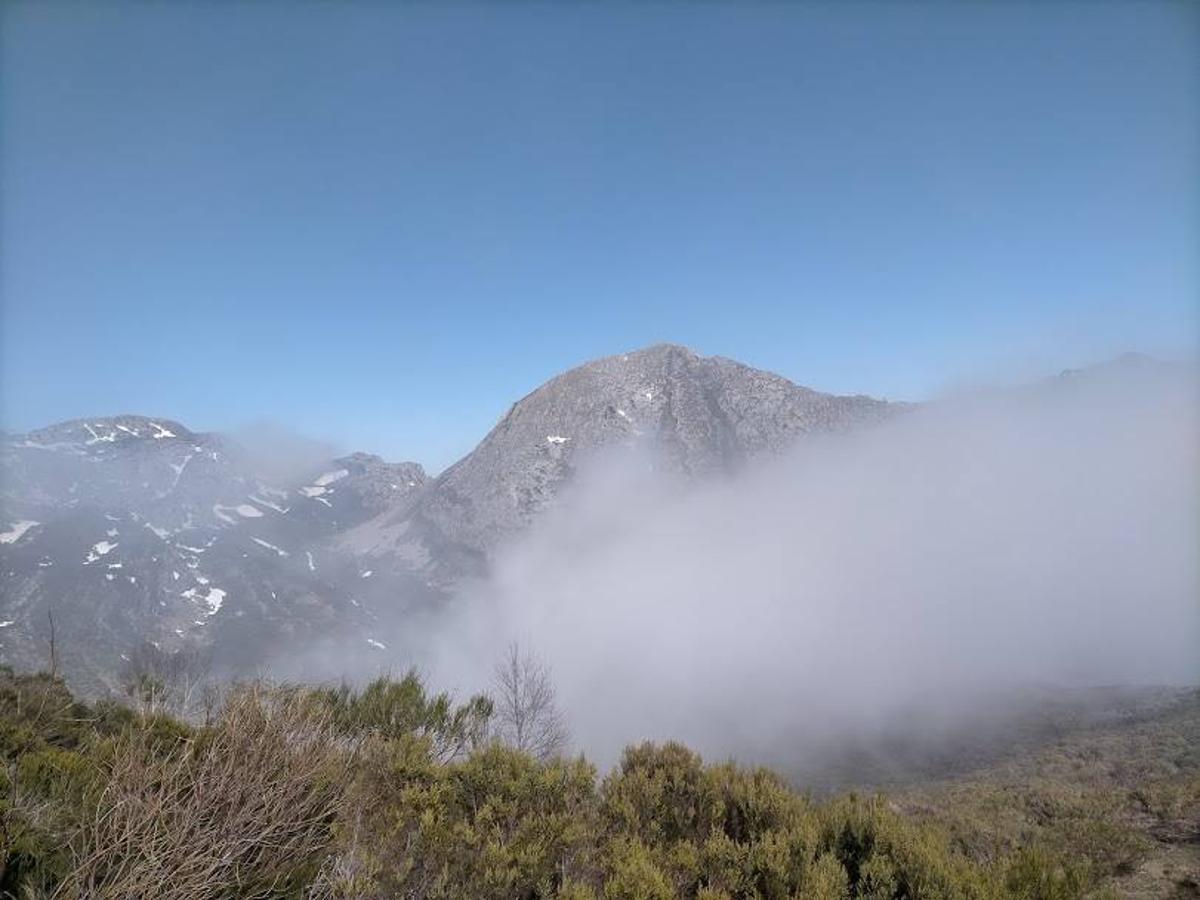 Fotos: Ruta con nieve al Pico Cornón