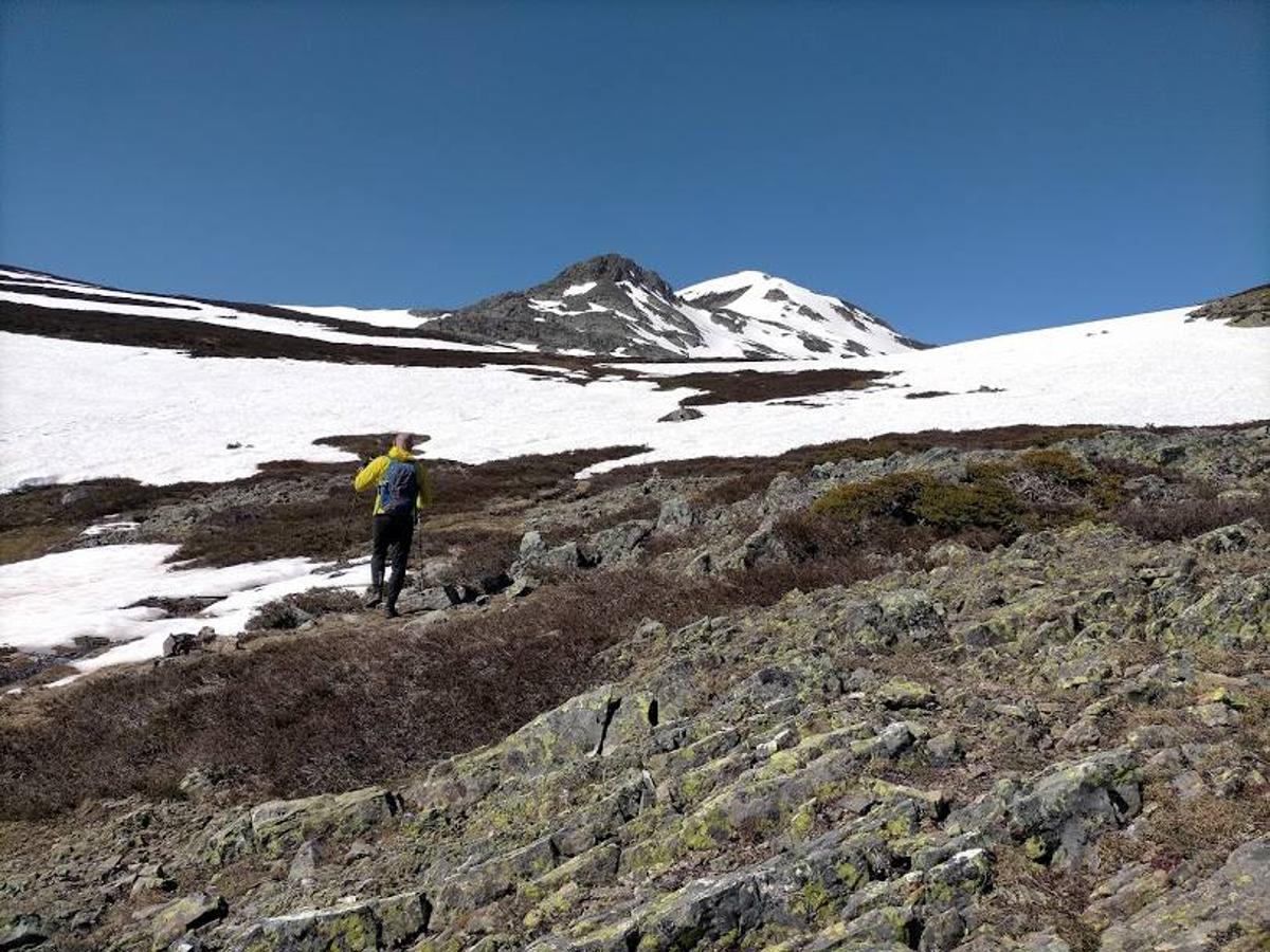 Fotos: Ruta con nieve al Pico Cornón