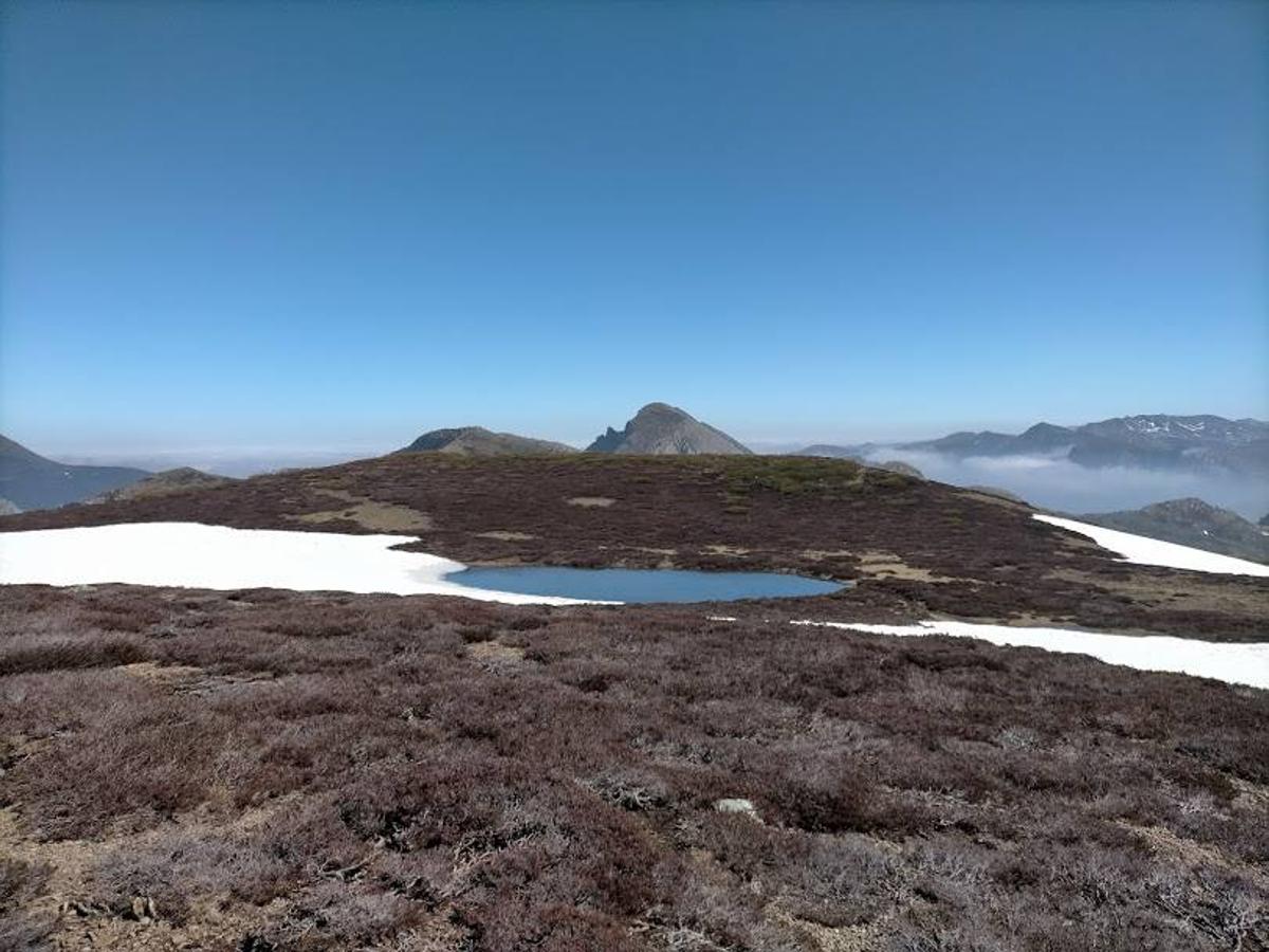 Fotos: Ruta con nieve al Pico Cornón