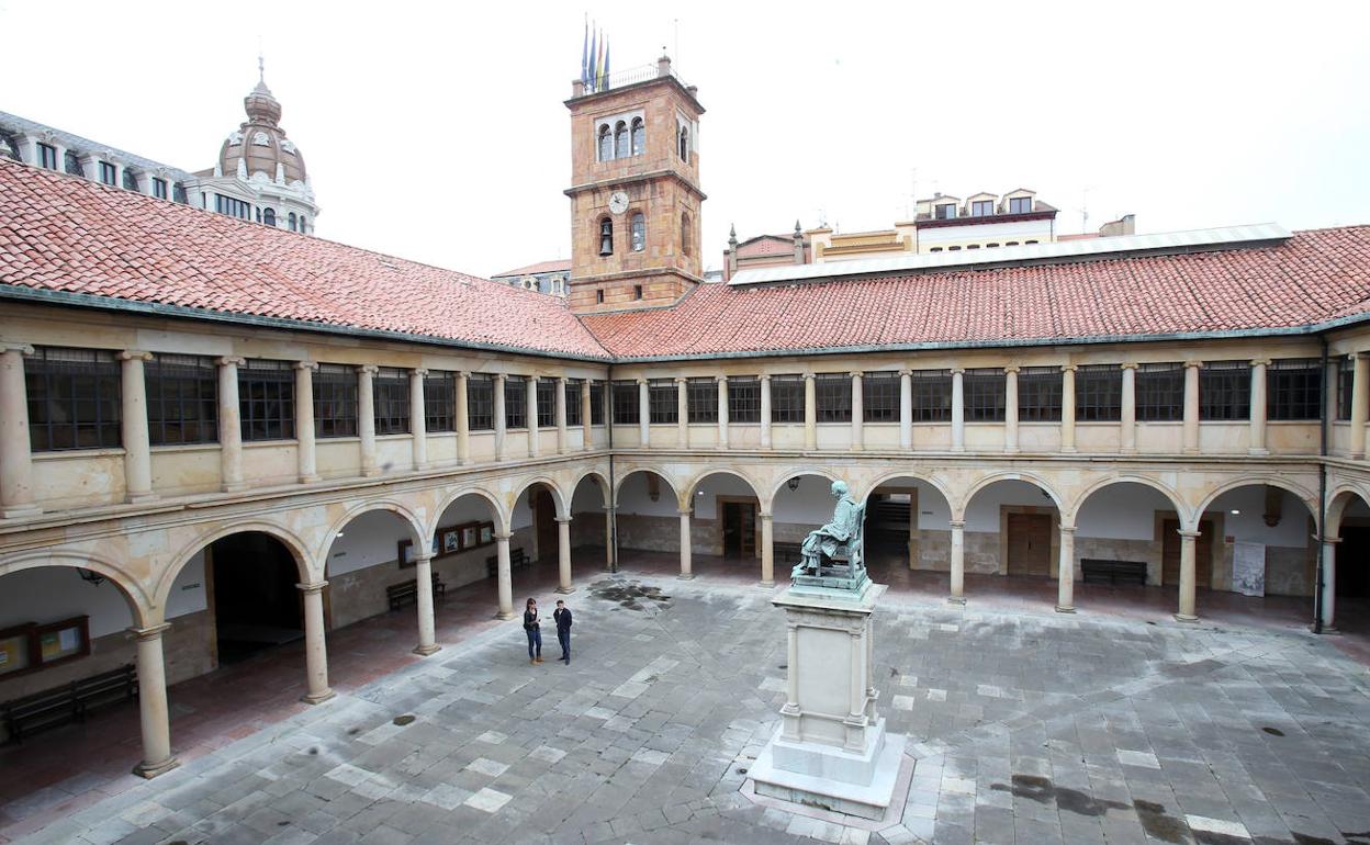 Patio Universidad de Oviedo