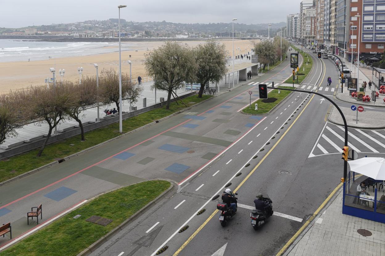 El 'cascayu' ha cambiado el aspecto del Muro. 