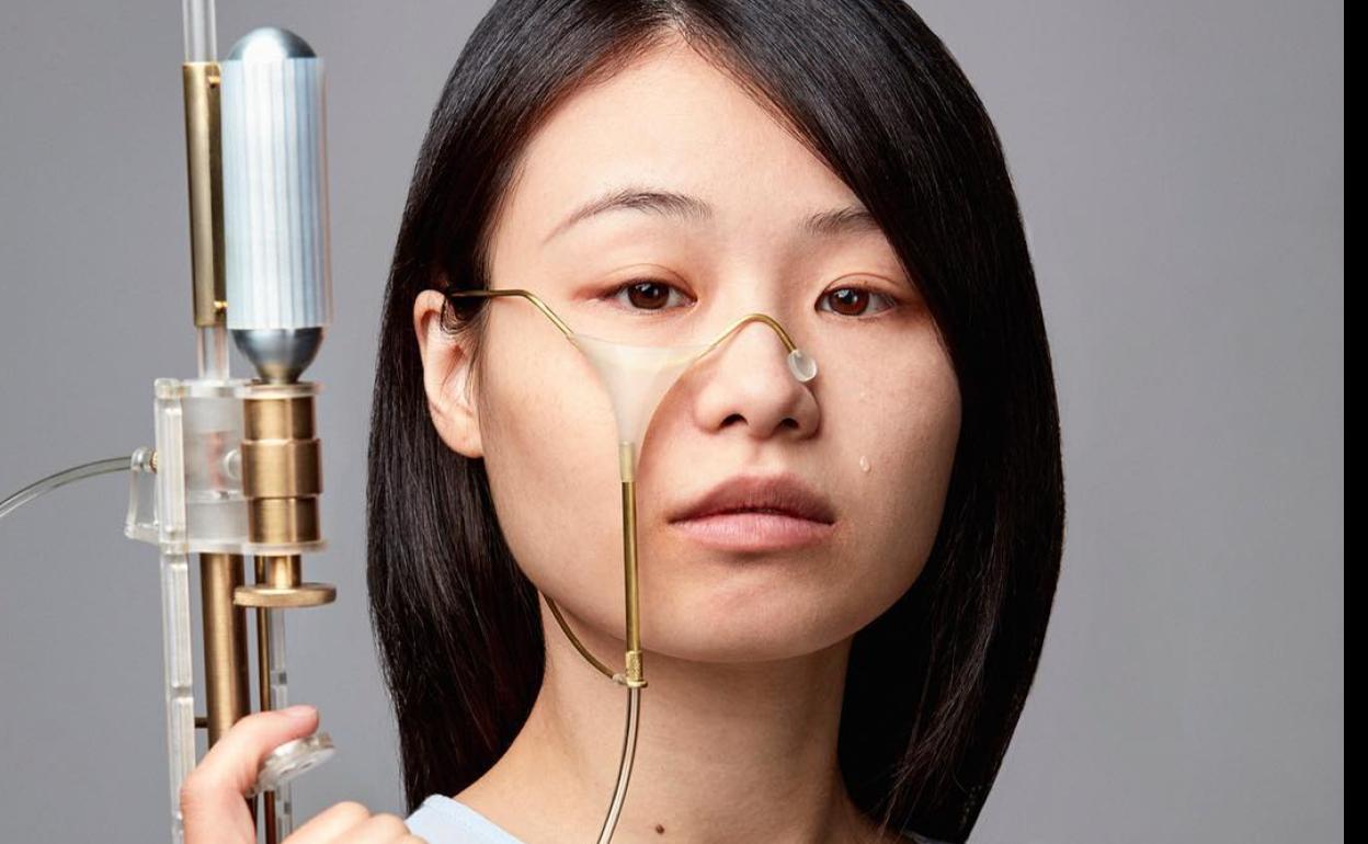 Congelar las lágrimas para convertirlas en proyectiles, el invento de Yi-Fei Chen