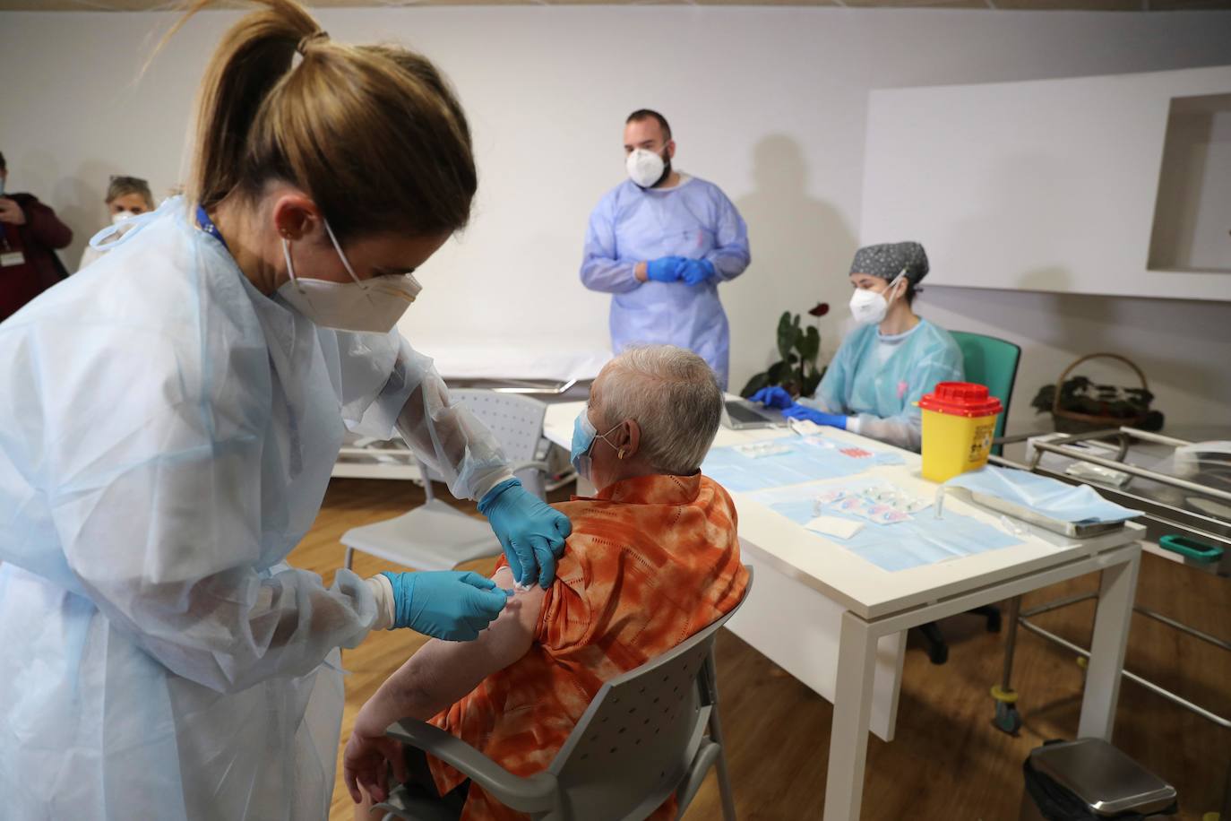 Vacunación en la Residencia Mixta de Gijón