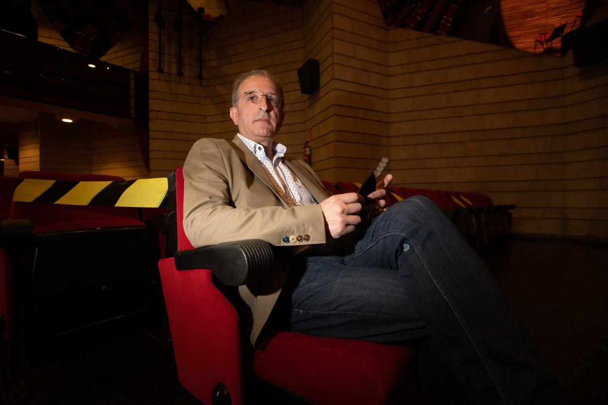 Abilio Álvaro Azofra en la Casa Municipal de Cultura tras el congreso comarcal.