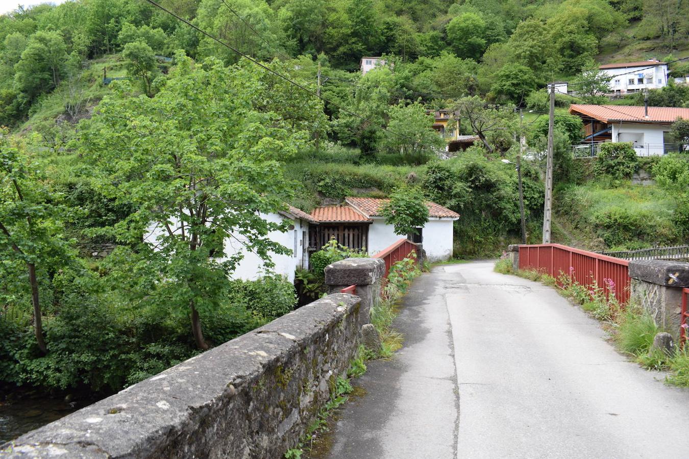 Fotos: Ruta al Pico Moros por el inicio de la Ruta les Fuentes