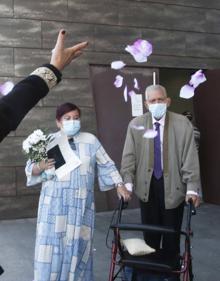 Imagen secundaria 2 - En una UVI móvil antes del &#039;sí, quiero&#039;