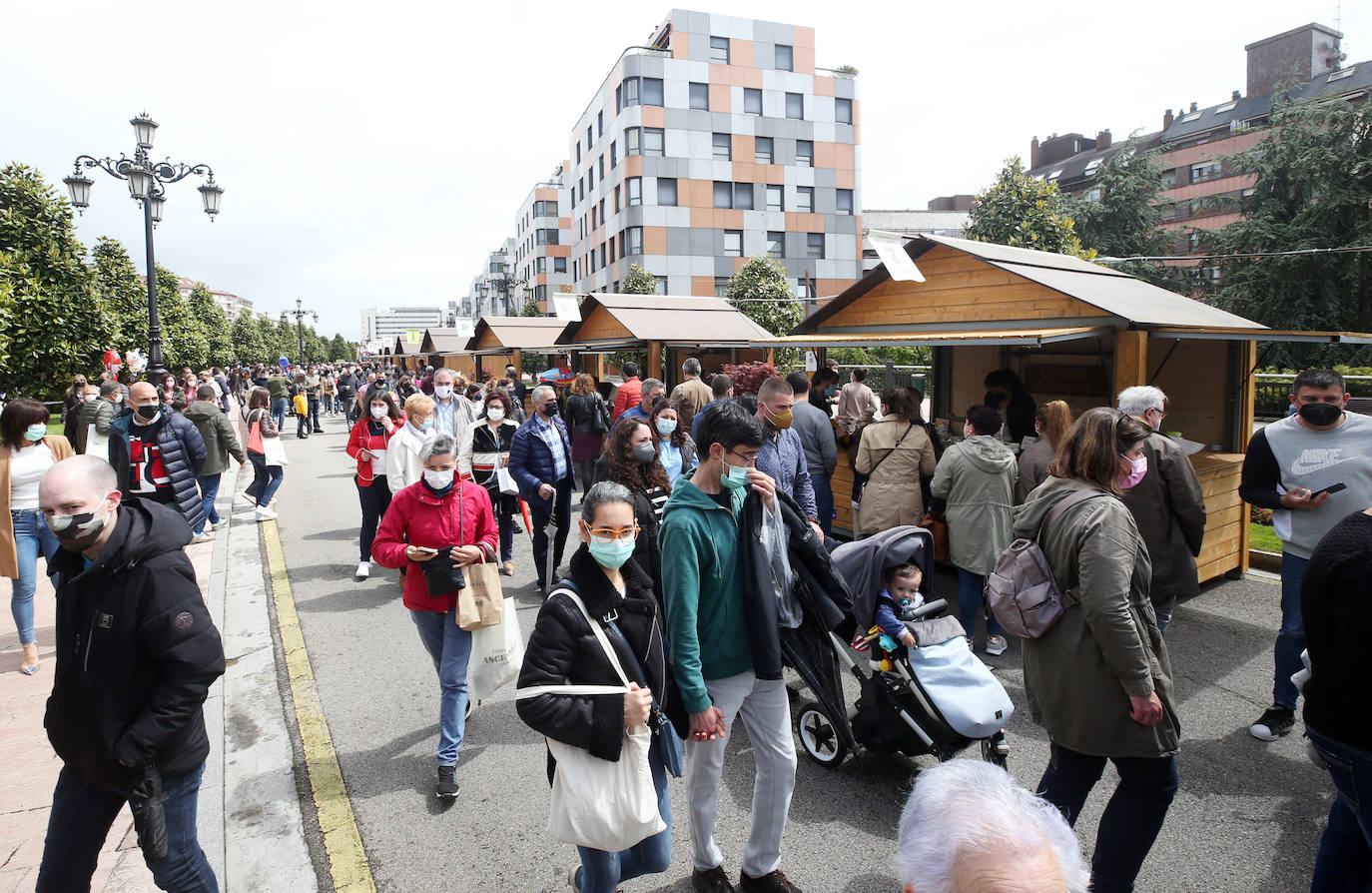 La Losa se llenó de ovetenses y visitantes para disfrutar de la Feria de la Ascensión