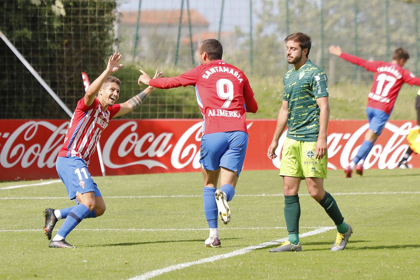 Fotos: Sporting B 3-1 Guijuelo, en imágenes