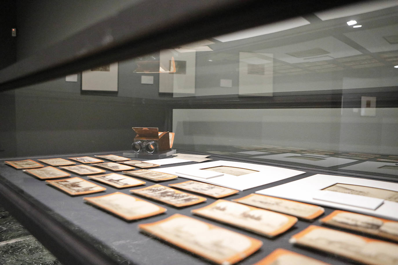 El museo exhibe de manera permanente más de un centenar de obras del pintor gijonés que pueden verse estos días de manera gratuita en las jornadas de puertas aviertas con motivo del Día Internacional de los Museos.