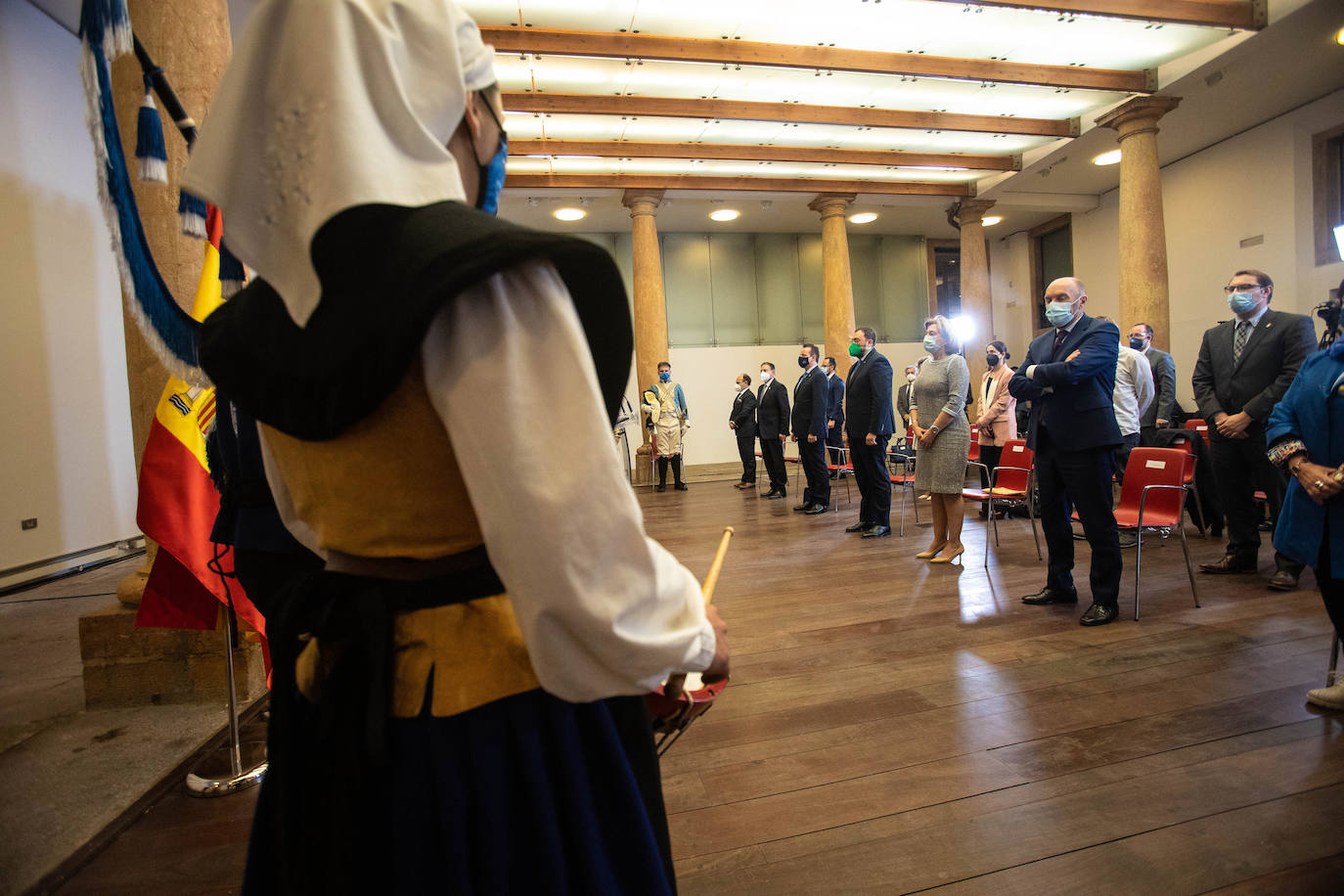 El Principado conmemora la fecha en la que la Junta General declaró la guerra a la Francia de Napoléon Bonaparte. El presidente regional, Adrián Barbón, se compromete a que la celebración sea anual.