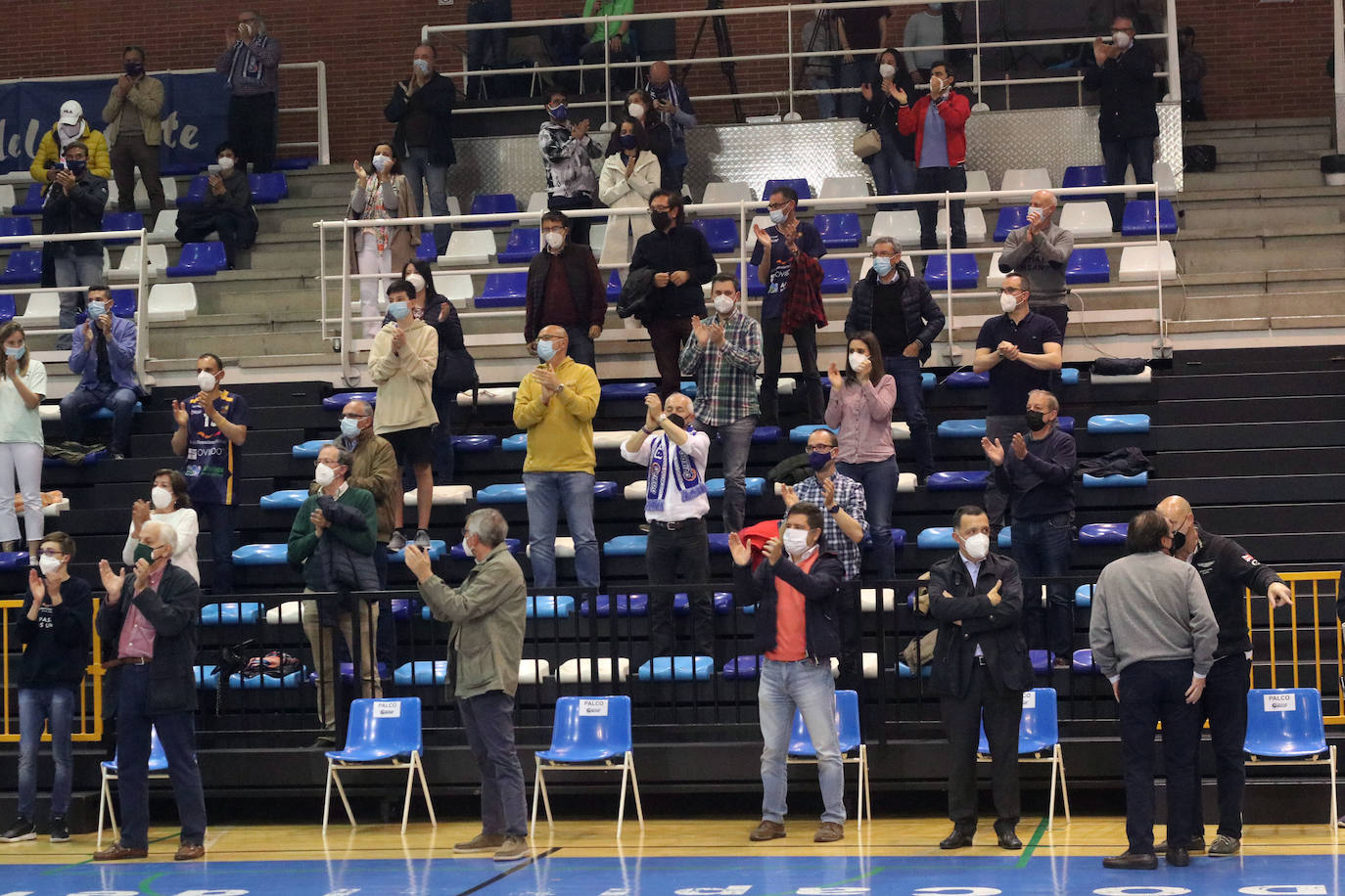 El Liberbank Oviedo cayó este martes en Pumarín ante el Leyma Coruña por 69-70, por lo que queda eliminado del play off.