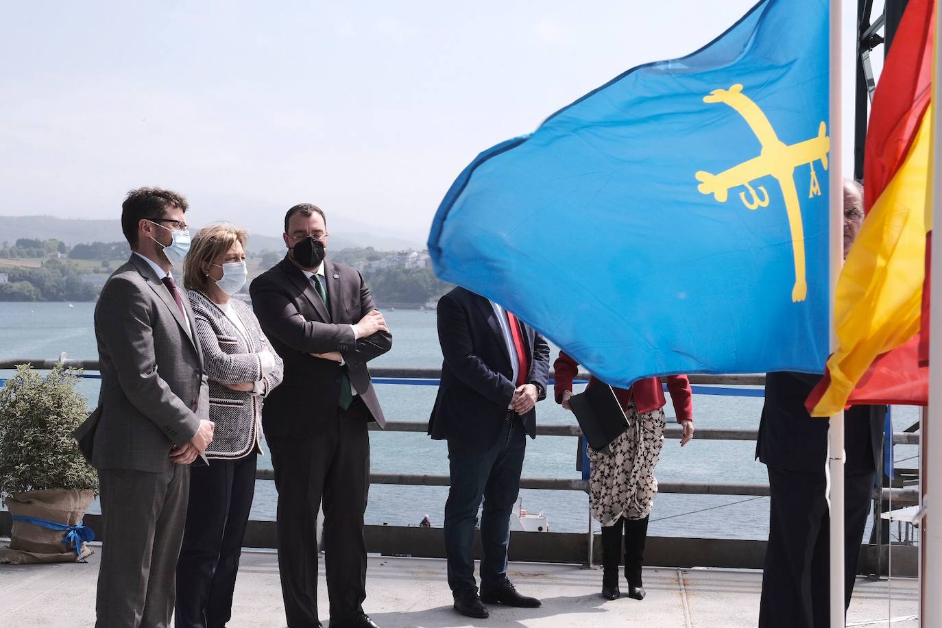 El astillero asturiano Gondán botaba este miércoles una de sus nuevas creaciones, un buque dual de apoyo. El presidente de la compañía lo celebró con una buena noticia. Álvaro Platero afirmó que su empresa pretende ampliar un 50% su plantilla en los próximos años.