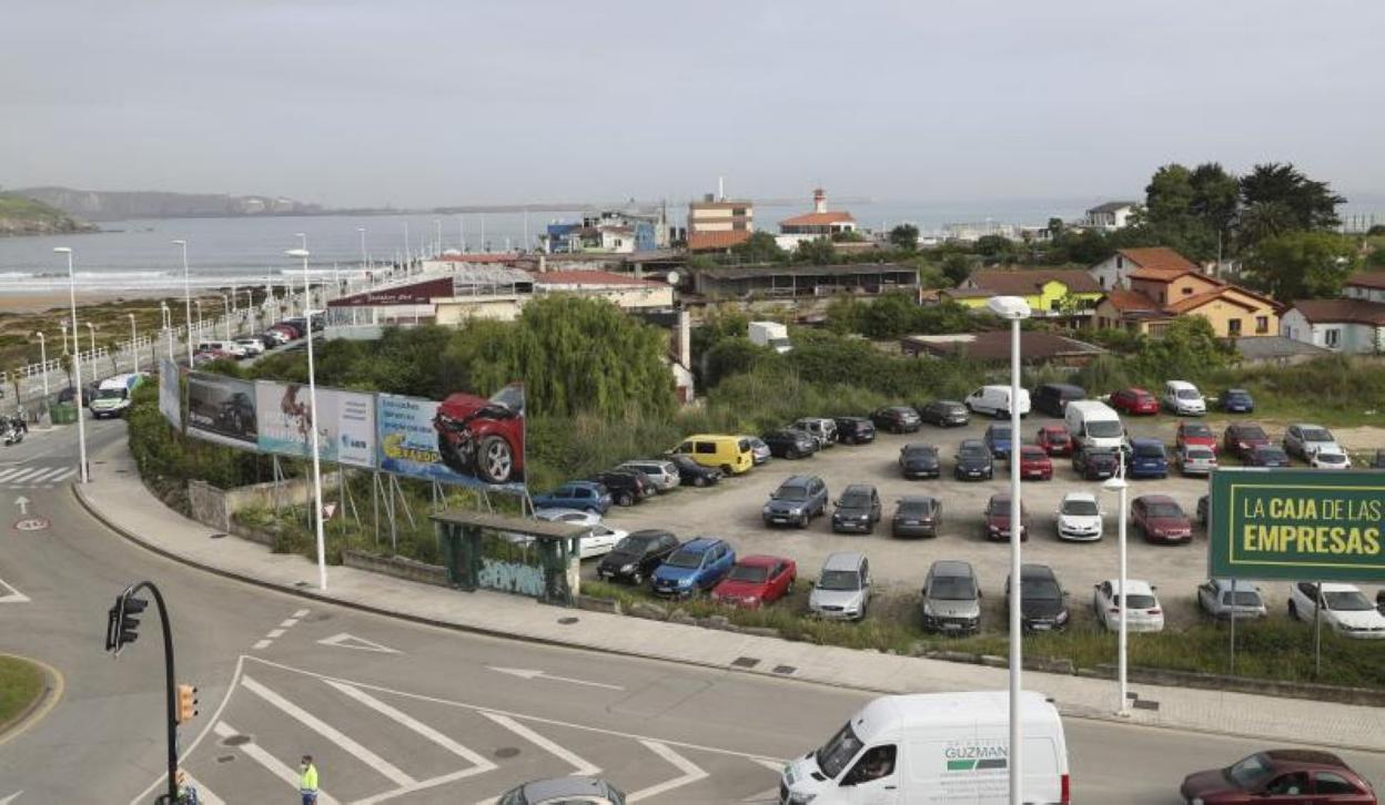 Vista de los terrenos de la Ería del Piles (APP-100), propiedad ahora del constructor Fermín Mora, desde la azotea del hotel Abba. 