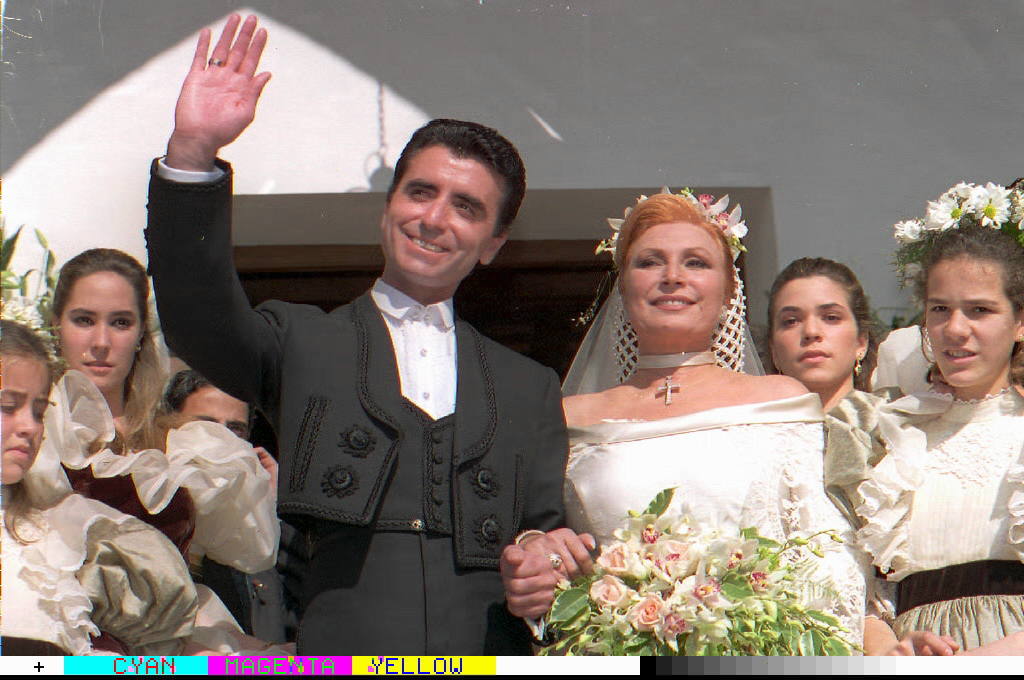 1995. Boda con el torero Ortega Cano