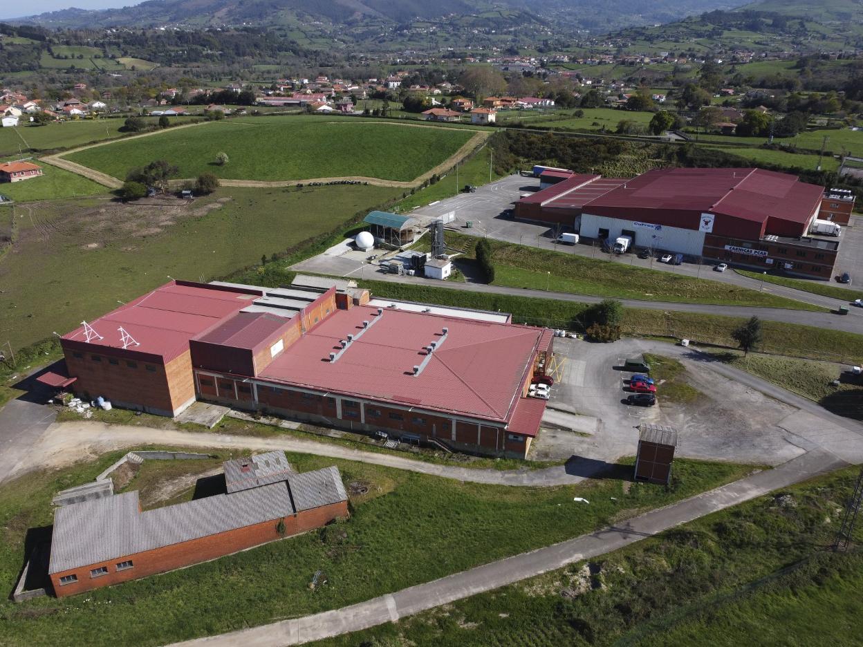 Imagen aérea de la parcela de Granda para la ITV. 