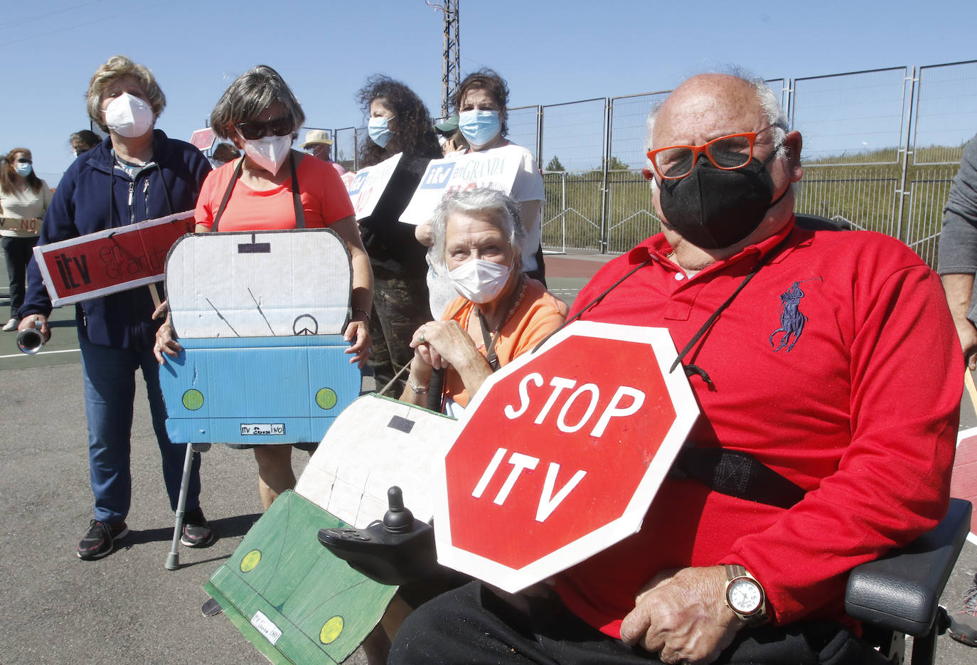 Los vecinos de Granda, en Gijón, volvieron a movilizarse este sábado para evitar que se instale en la parroquia una estación de ITV.