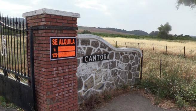 La entrada de Cantora. 