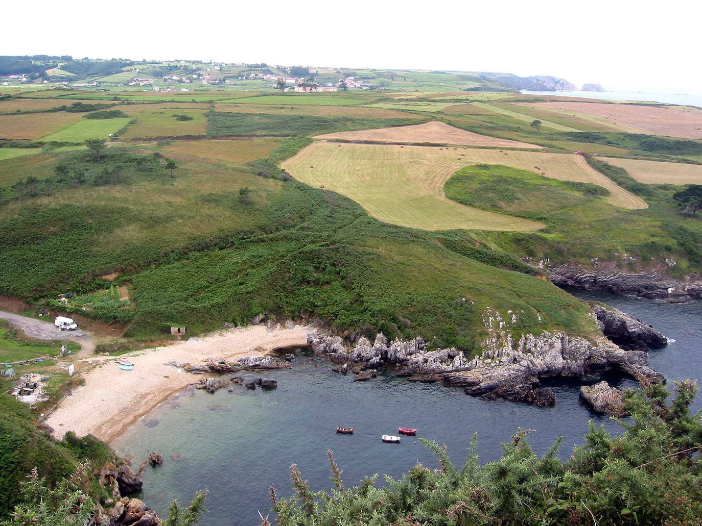 Playa de Moniello, Gozón