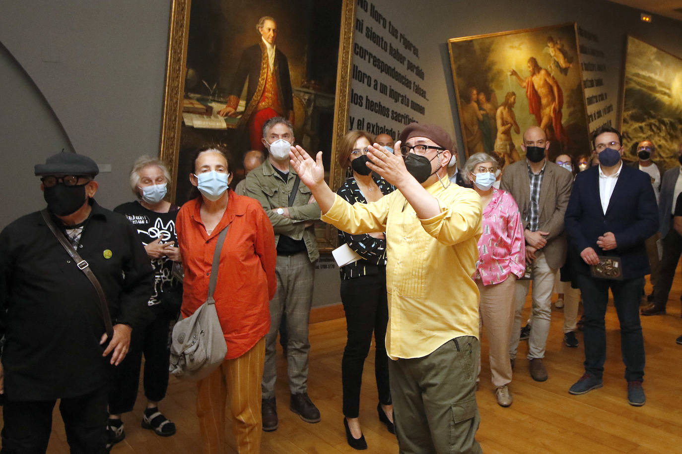 El Museo Jovellanos ha inaugurado la exposición 'Colección del Museo Casa Natal de Jovellanos. El marco y su doble por Paco Cao» para celebrar su 50 cumpleaños, que se conmemora este año 