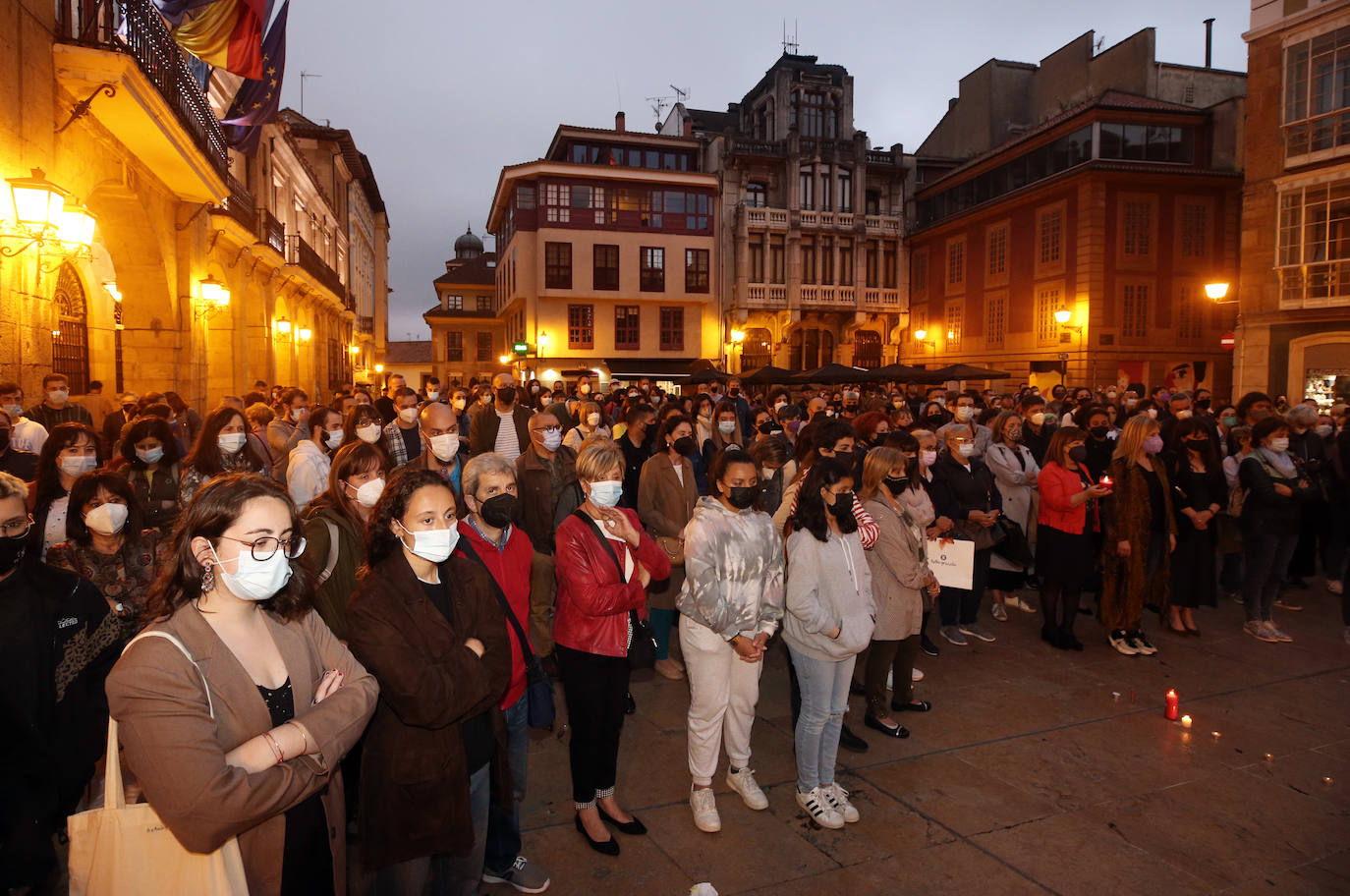 Las concentraciones en repulsa del asesinato a manos de su padre de la pequeña Olivia y de la desaparición de su hermana Anna se han sucedido a lo largo de los principales municipios de Asturias. Los manifestantes también han mostrado su repulsa ante el asesinato de Rocío, después de que su expareja y padre de su bebé de cuatro meses, confesase haberla matado. 