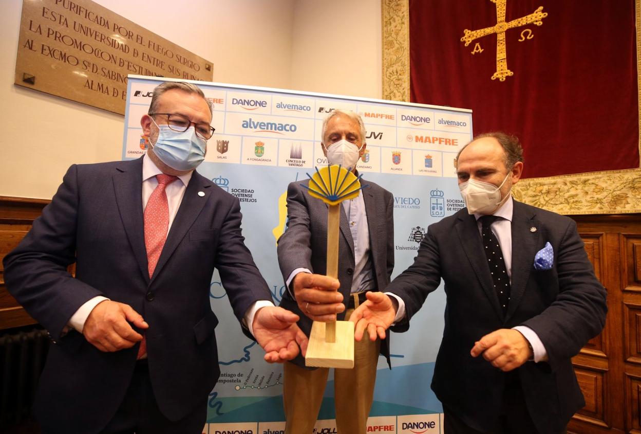 Alfredo García Quintana, Alfonso Camba e Ignacio Villaverde, ayer en la presentación. 
