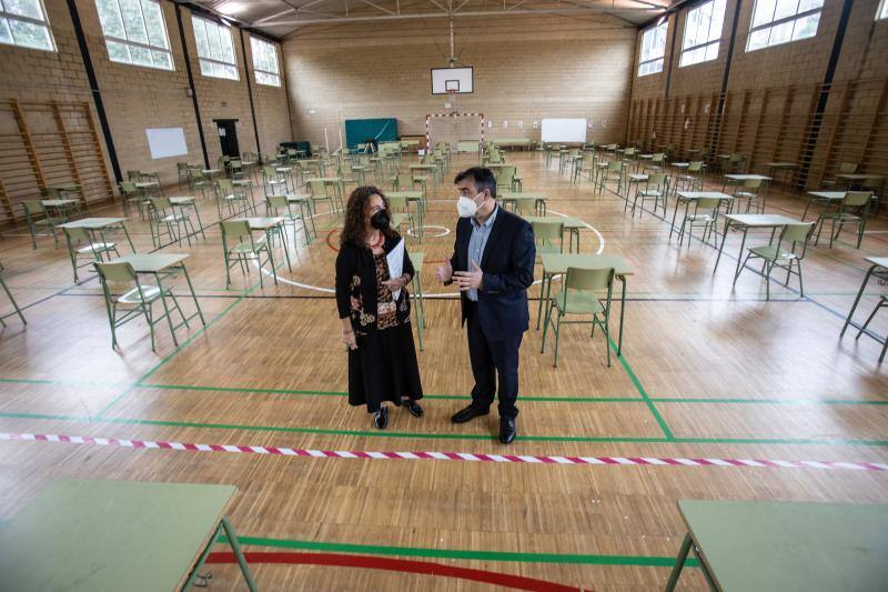 La visita de José Manuel López Guerrero al IES Pando. 