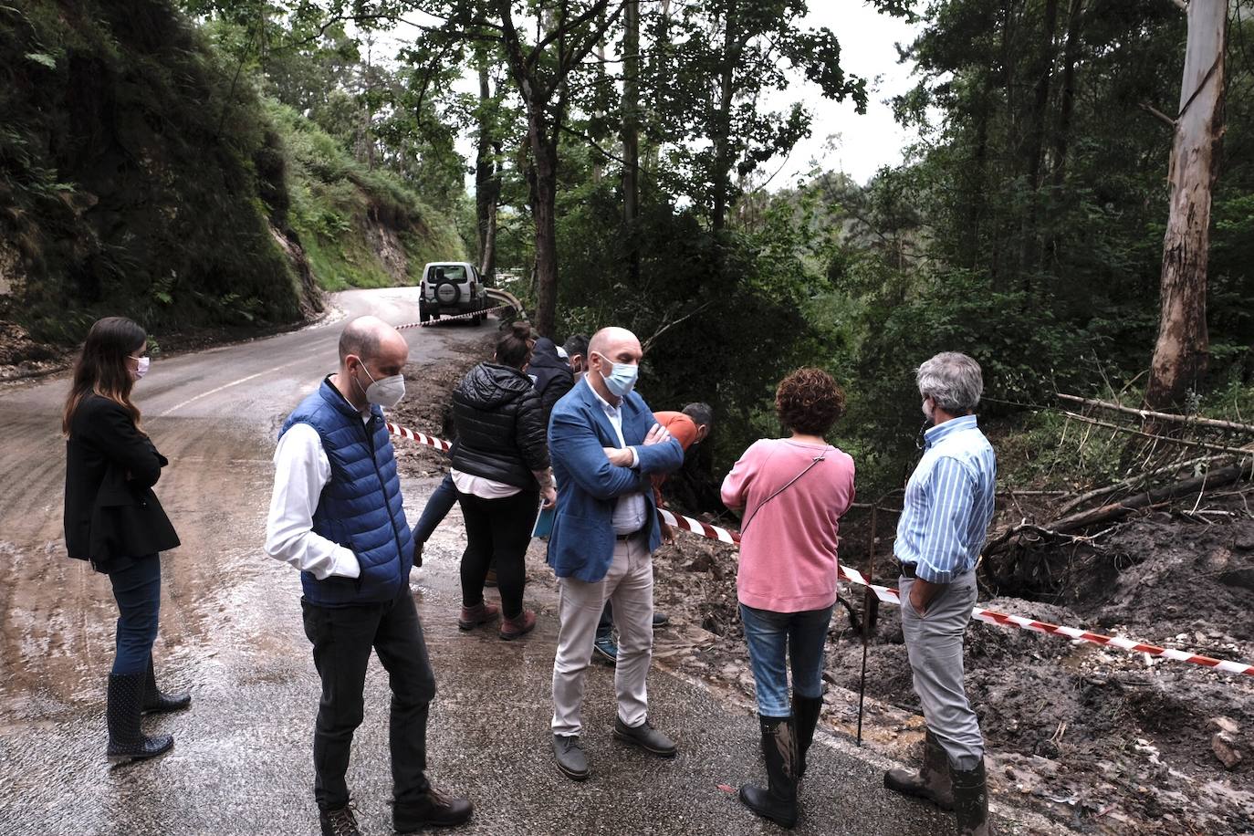 El vicepresidente del Gobierno asturiano visitó Llanes el pasado sábado para hacer balance de las zonas siniestradas del concejo tras las inundaciones generadas por las fuertes lluvias