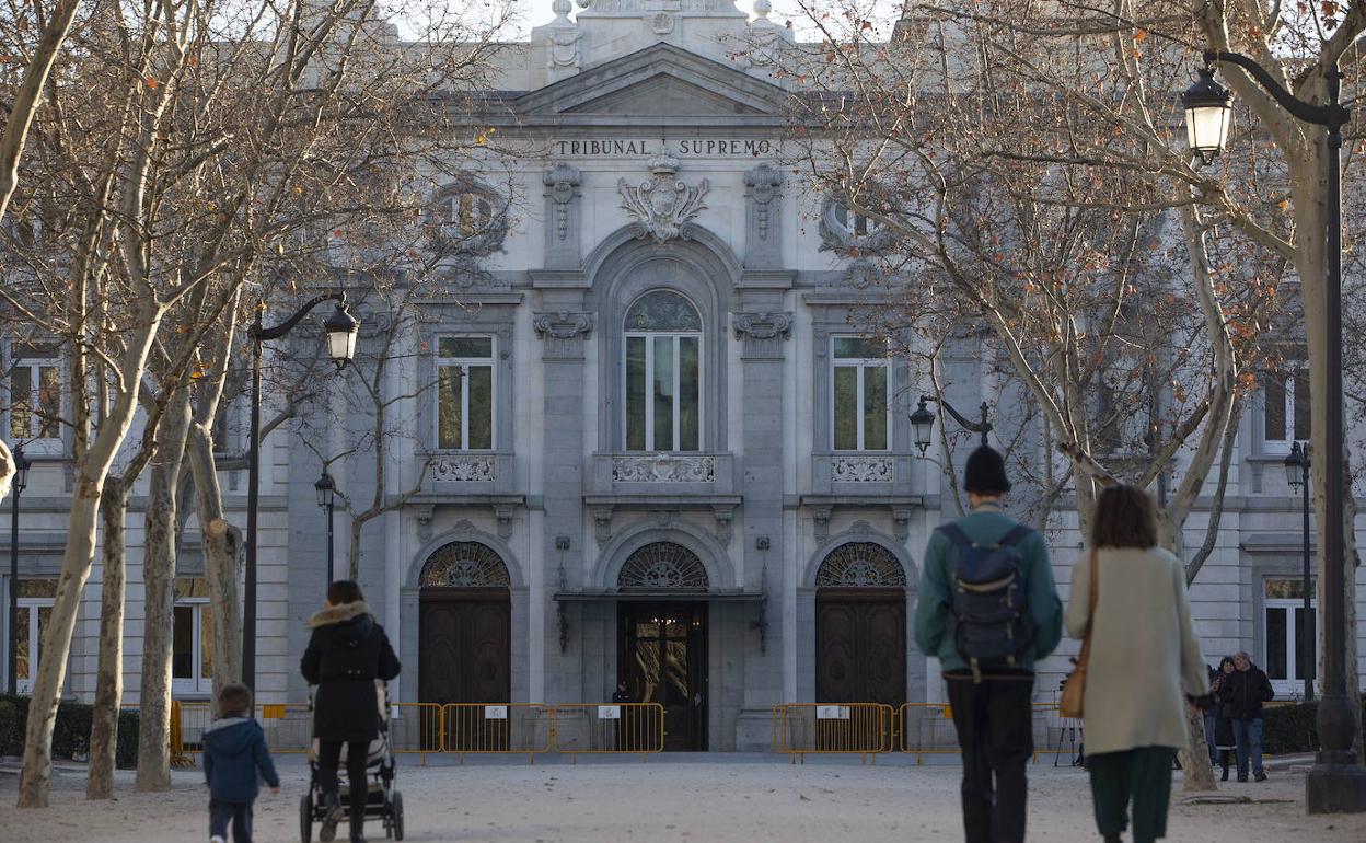 Fachada del Tribunal Supremo. 