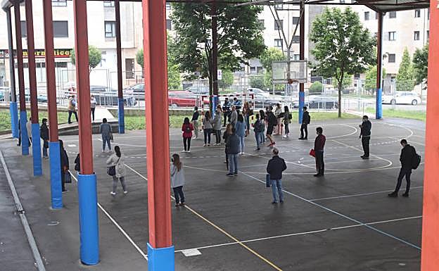 Detenido en Oviedo un profesor en busca y captura en plenas oposiciones