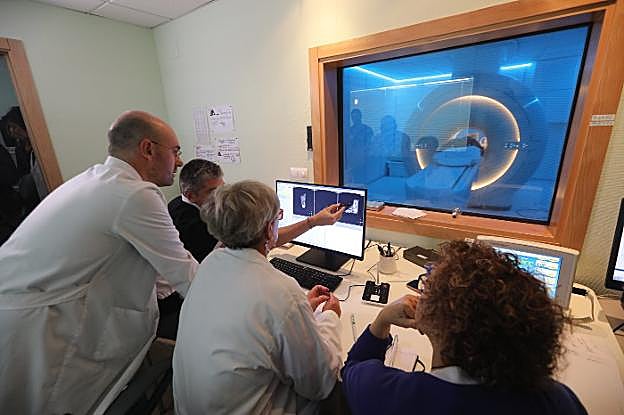 La sanidad asturiana llora a Ramón Delgado, radiólogo del Hospital San Agustín