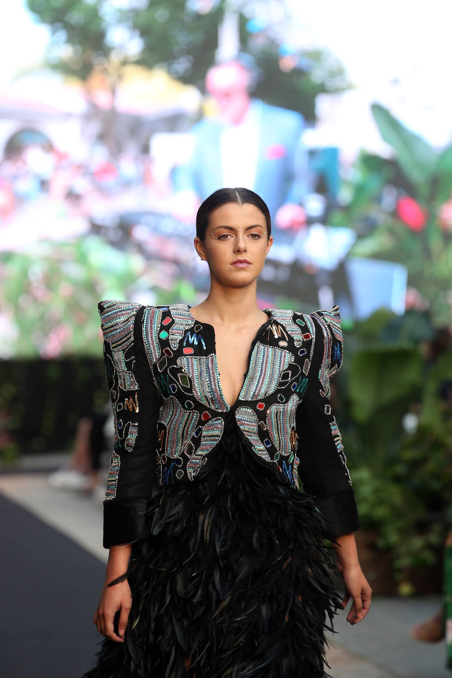 Los diseños de Agatha Ruiz de la Prada, Odette Álvarez, Isabel Zarpadiez y María Lafuente protagonizan el desfile en el Campo.