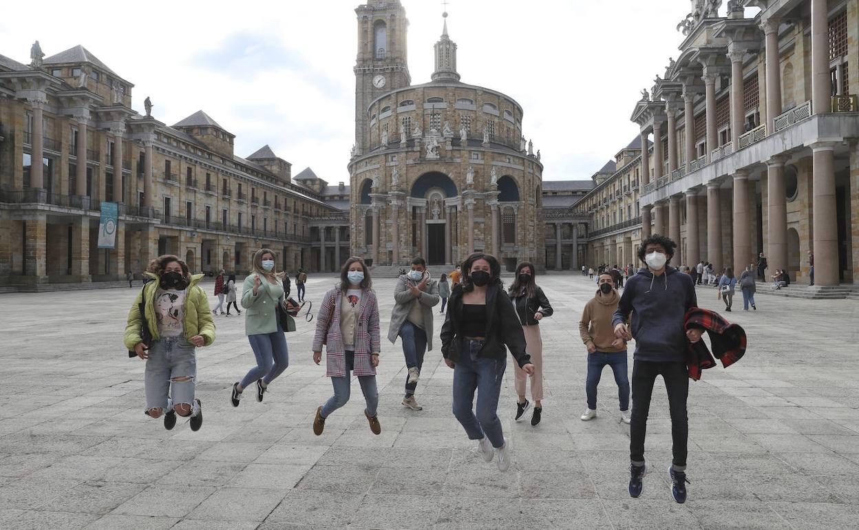 Visitas guiadas, obras de teatro, conciertos y exposiciones para disfrutar de la Laboral