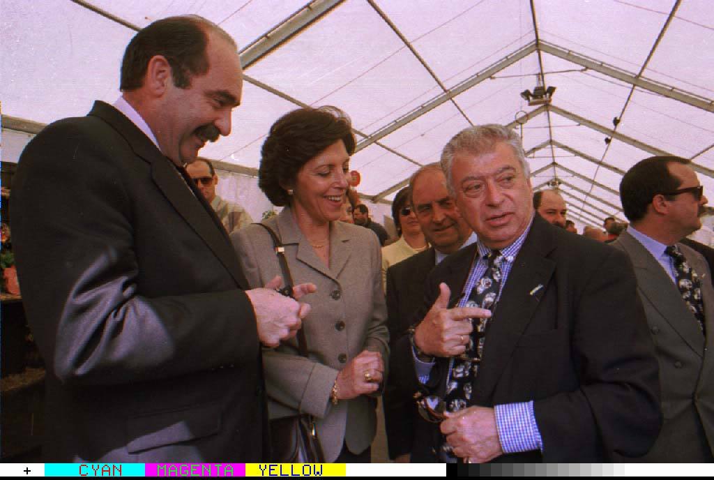 1996. Sergio Marqués, Victoria Rodríguez Escudero y Tico Medina en las fiestas de San Marcos en Noreña