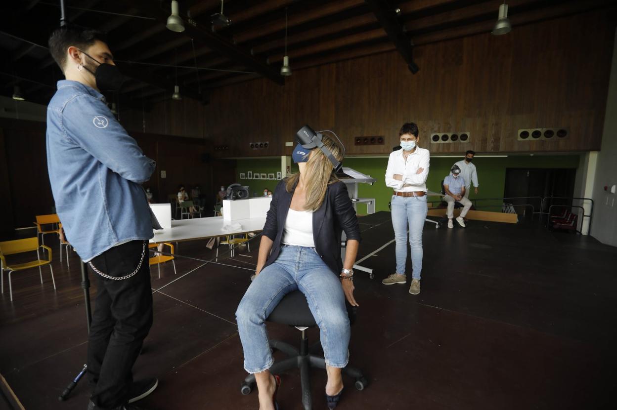 Un momento de la presentación ayer de la aplicación. 