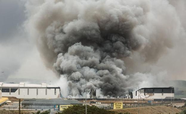 Incendio en Umhlanga, al norte de Durban 